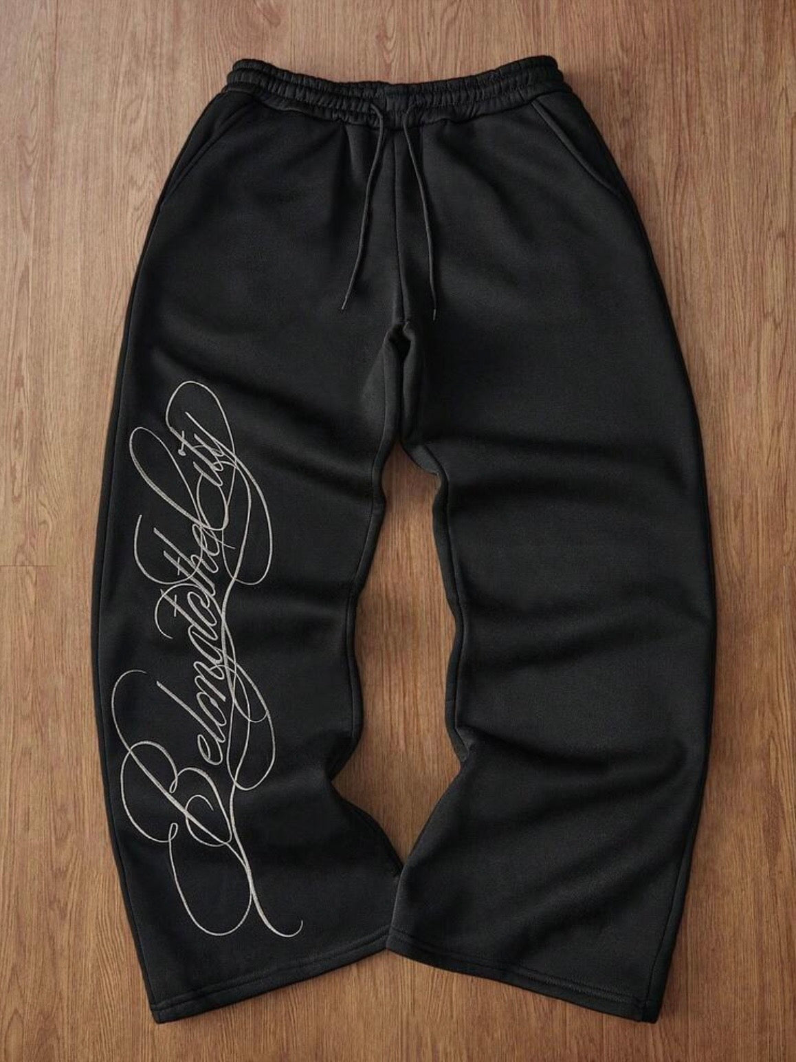 Pantalones "Belong to the City
