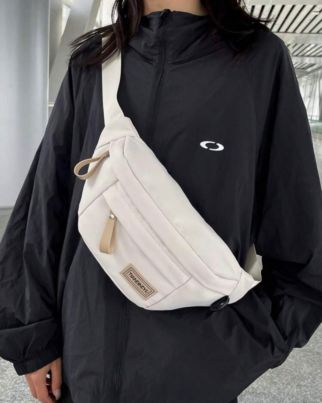 Riñonera Crossbody Urban Pro – Seguridad y Estilo en cada Movimiento