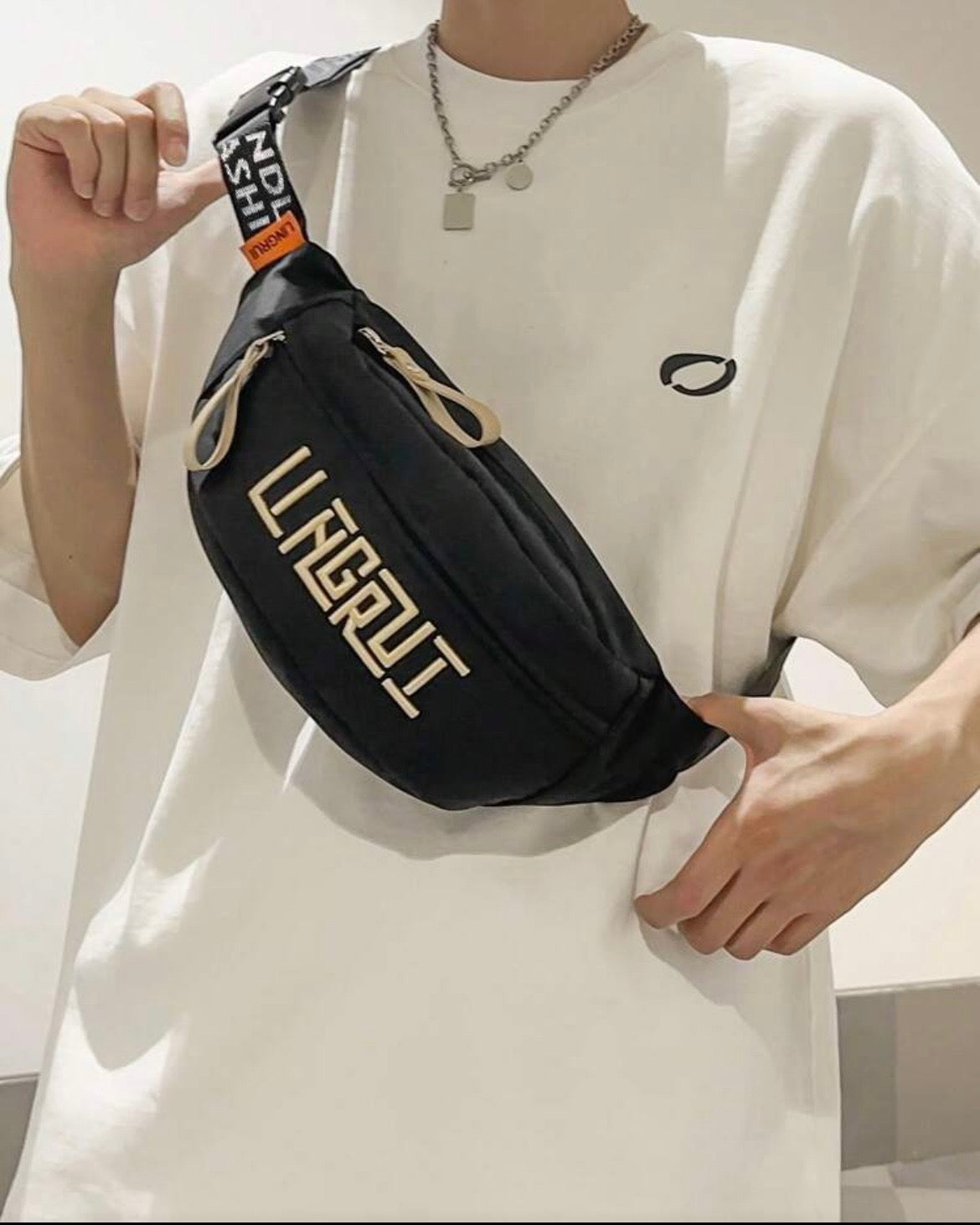 Riñonera Crossbody Urban Pro – Seguridad y Estilo en cada Movimiento