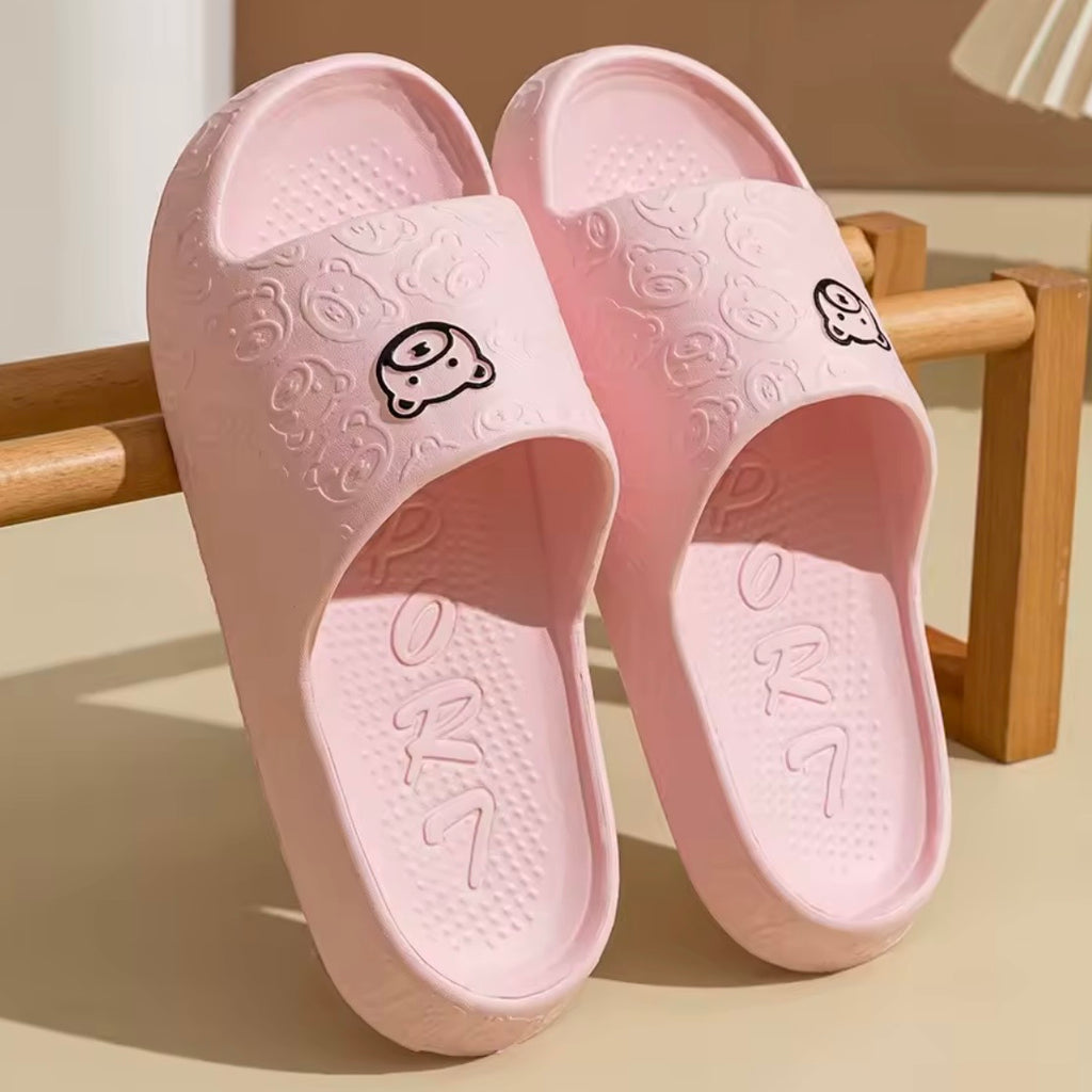 Zapatillas de moda de verano para hombre, sandalias con estampado de osito, baño interior, antideslizantes, suaves, zapatos informales para dormitorio para mujer, pareja