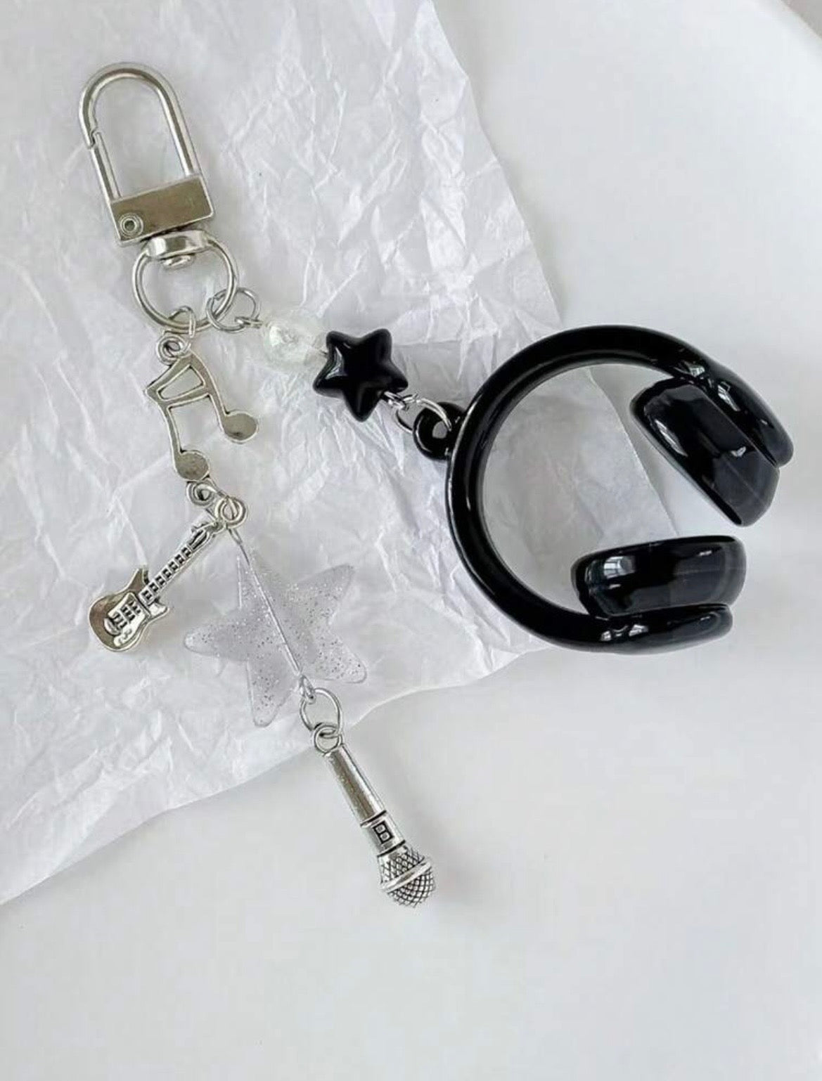 Llavero Con auriculares de música con colgante de guitarra y micrófono