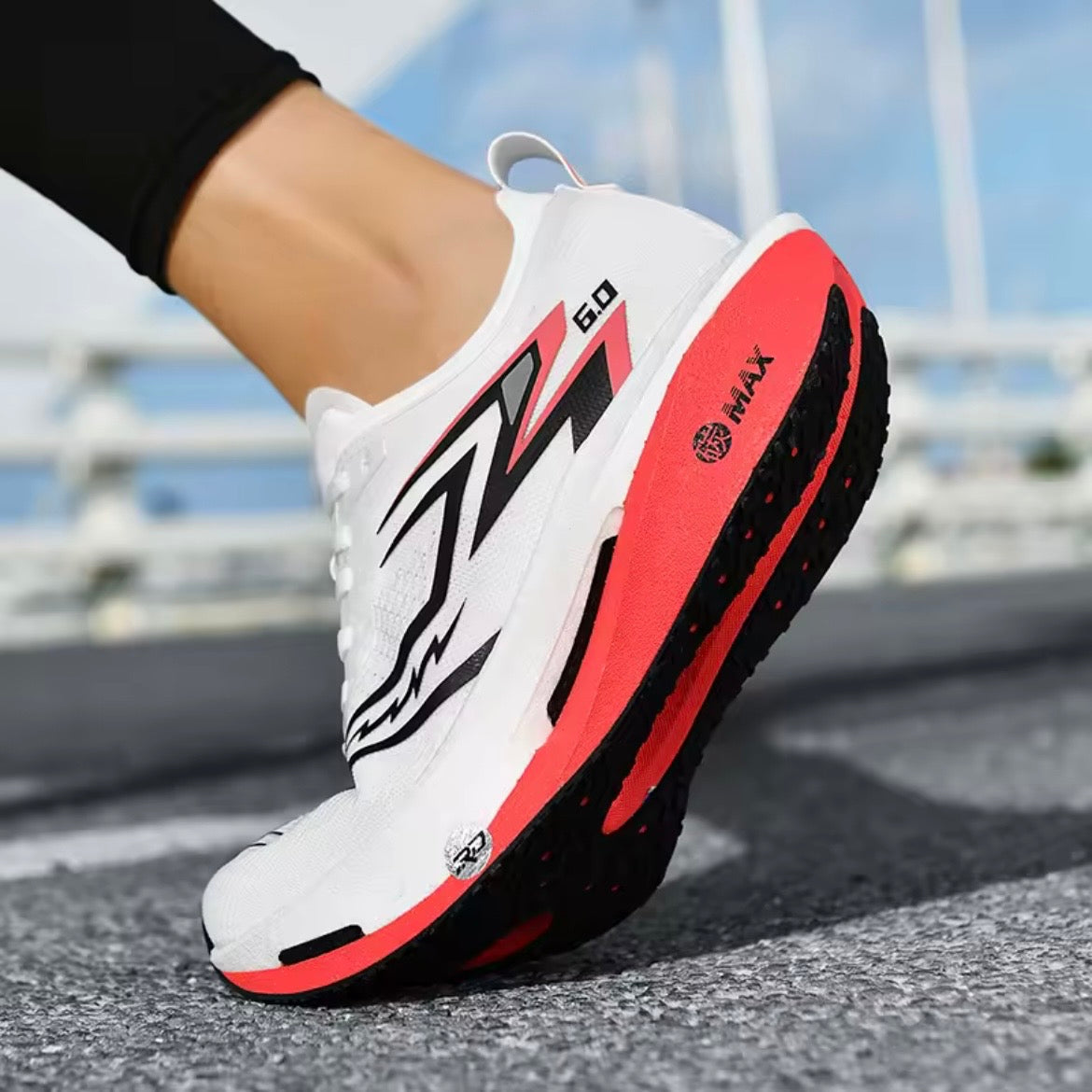 Zapatillas Running Pro Max 6.0 – Velocidad Extrema y Amortiguación de Alto Impacto