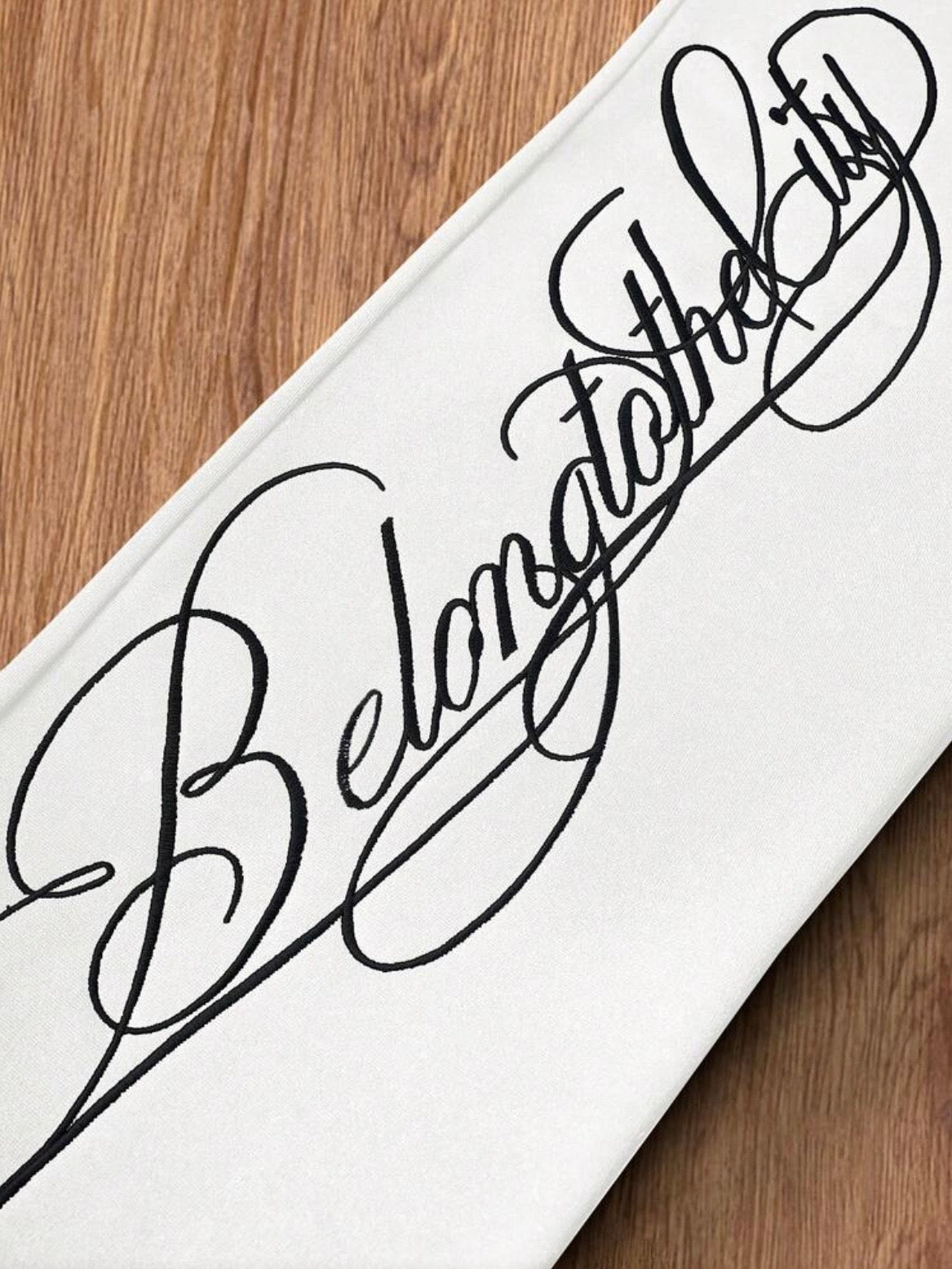 Pantalones "Belong to the City